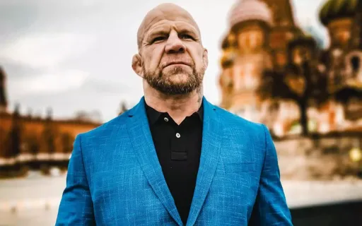 Монсон – о поражении Емельяненко: тело не может вечно оставаться на самом высоком уровне