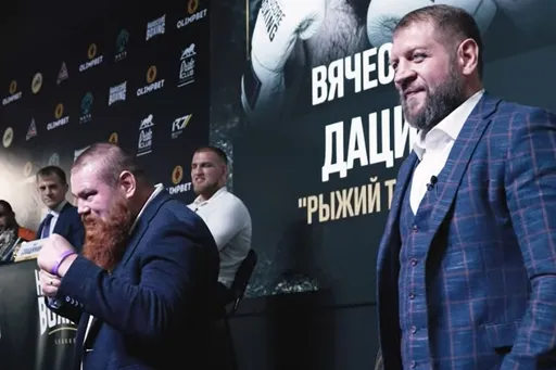 Смотреть онлайн Александр Емельяненко – Вячеслав Дацик 24 сентября на турнире Хардкор