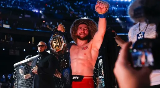 Чемпион UFC Двалишвили назвал самого сильного соперника в карьере, упомянув россиянина Яна