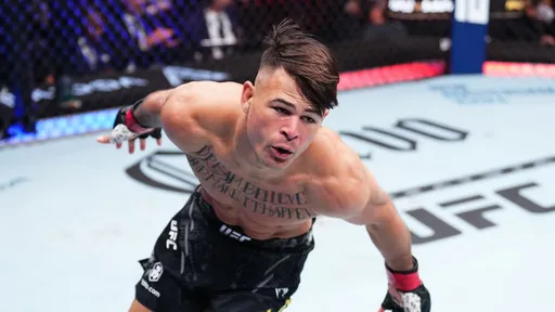 Лопес и Юсуфф проведут бой на турнире UFC 300