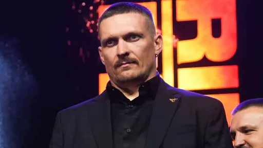 Усик показал актуальную форму за два месяца до матча-реванша с Дюбуа