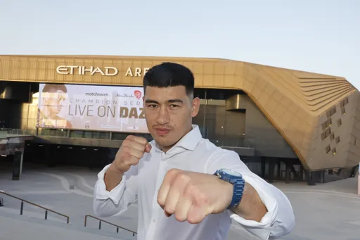 Гендиректор Mayweather Promotions заявил, что не считает Бивола элитным бойцом