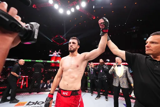 Уроженец Дагестана Гаджиясулов победил бразильца Рибейро на турнире UFC on ABC 6