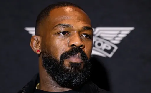 Чемпион UFC Джонс – о возвращении в октагон: сейчас я сосредоточен на семье и строительстве дома