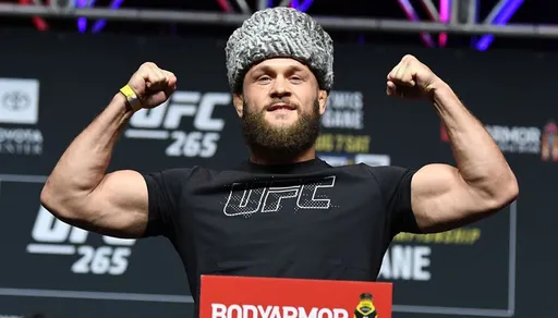 Физиев выступит на турнире UFC в Баку 27 июня