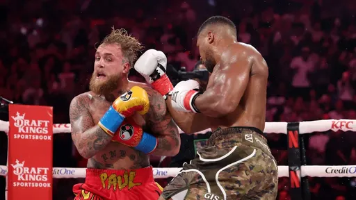 Экс-боец UFC Браун – о выступлении Пола в бою с Джошуа: Джейк просто бегал