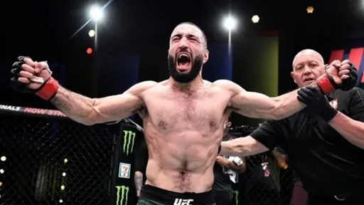 Мухаммад разочарован решением UFC отдать титульный бой Ковингтону