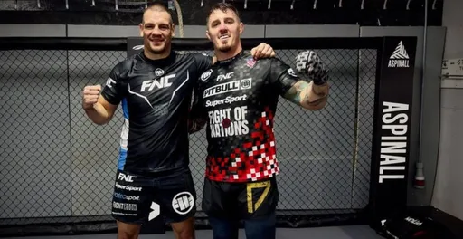 Бывший чемпион PFL Делия поддержал решение Аспиналла не продолжать бой с Ганом