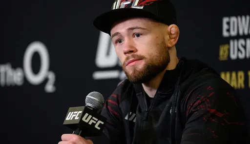 Боец UFC Хэдли: я готов свернуть Мокаеву шею и проломить ему лицо