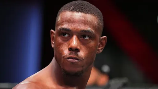 Экс-чемпион UFC Хилл считает, что Двалишвили победит Нурмагомедова