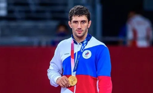 Мокаев: Сидакову будет не так просто перейти из вольный борьбы в ММА