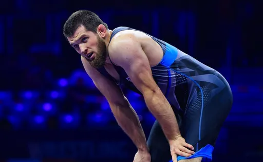 Россиянин Гаджимагомедов завоевал серебро чемпионата мира по борьбе в Хорватии