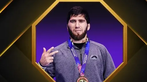 Угуев стал борцом года по версии Meta MMA Awards 2025