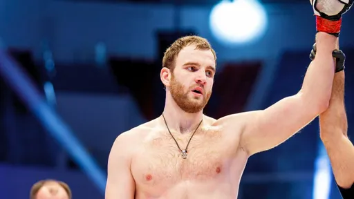 Гольцов нокаутировал де Кастро за 18 секунд на PFL 5 в Атланте