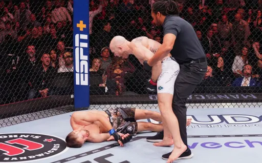 Митчелл поблагодарил Эмметта после нокаута на UFC 296