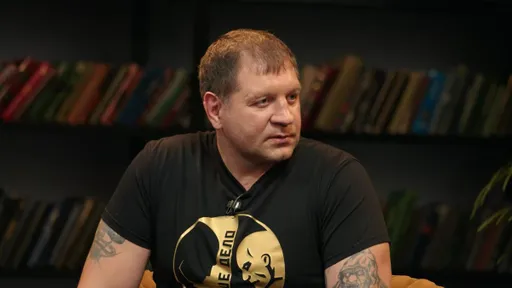 Александр Емельяненко дал остроумный ответ на сообщение пользователя о своем тренировочном процессе