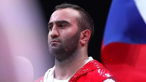 Тренер Гассиева заявил, что Мурат может провести бой за звание обязательного претендента в случае победы над Валлином