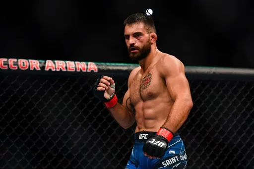 Французский боец UFC Сен-Дени: возьму титул BMF, затем я пойду за Махачевым