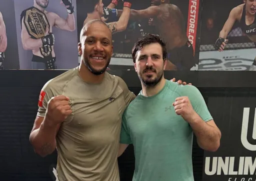 Вахитов помогает Гану готовиться к бою с Перейрой за временный титул UFC в тяжелом весе