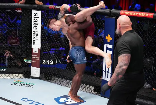 Россиянин Панферов не смог получить контракт с UFC, потерпев поражение на Dana White's Contender Series