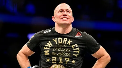 42-летний Сен-Пьер показал свои жесткие тренировки в зале