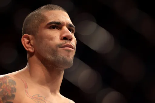 Чемпион UFC Перейра назвал соперников для защиты титула