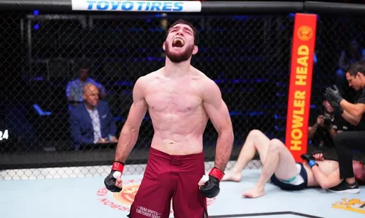 Таджикский боец UFC Алиев перенес операцию на колене и выбыл из строя на 9 месяцев