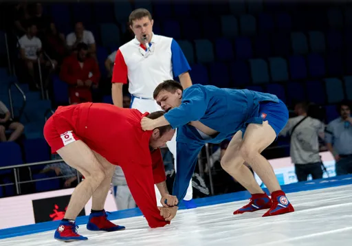 Андрей Корнеев завоевал титул чемпиона Европы по самбо