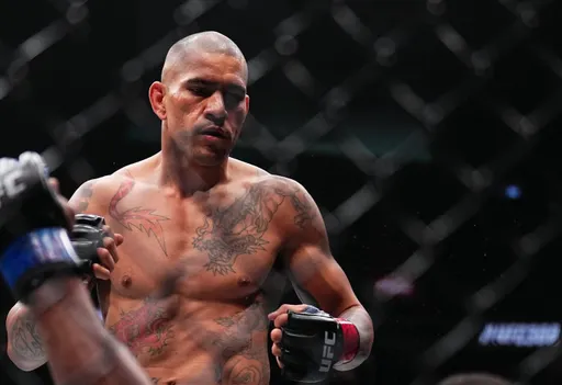 Перейра отметил победу на UFC 300 жестом известного блогера Хаби Лейма