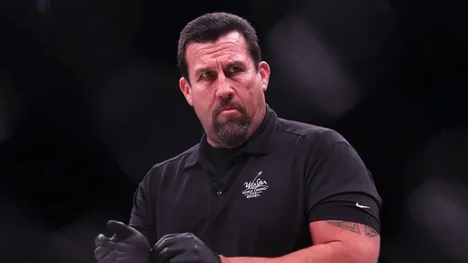 Маккарти поддержал UFC в вопросе о невыплате гонорара Томпсону