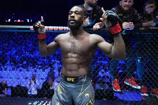 Стерлинг поддержал решение Царукяна отказаться от боя с Махачевым на UFC 302