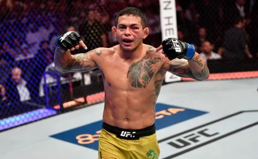 Диего Феррейра снялся с боя против Драккара Клозе на турнире UFC 277
