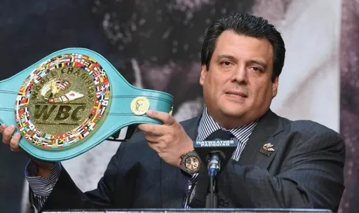 Президент WBC заявил, что следующим соперником Артура Бетербиева станет Каллум Смит