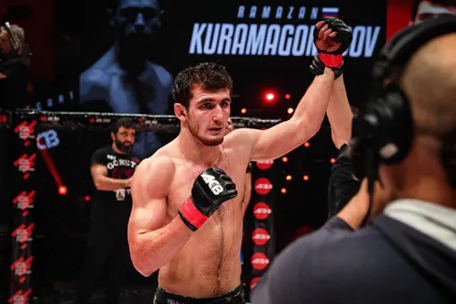 Курамагомедов победил Джексона и завоевал титул Bellator в полусреднем весе