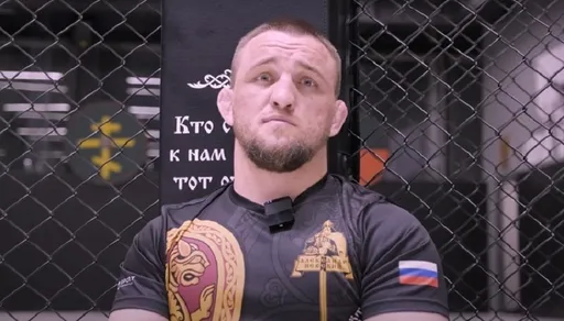 Белаз победил Лейна единогласным решением судей на Hardcore FC