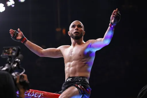Мокаев победил Екубова на турнире PWL Catch 1 в Каспийске, положив на туше