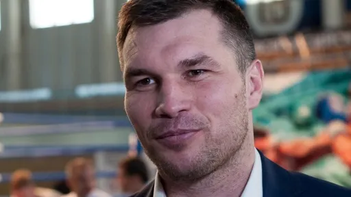 Дрозд считает, что рефери должен был дисквалифицировать Усика с боя против Дюбуа