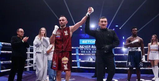 Россияне Узлян и Файфер одержали победы на вечере бокса в Краснодаре