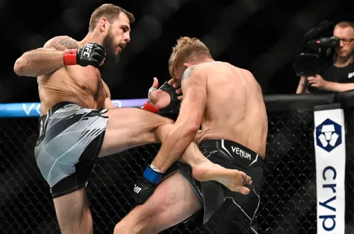 Крылов хочет провести бой с Оздемиром на UFC 280 в Абу-Даби