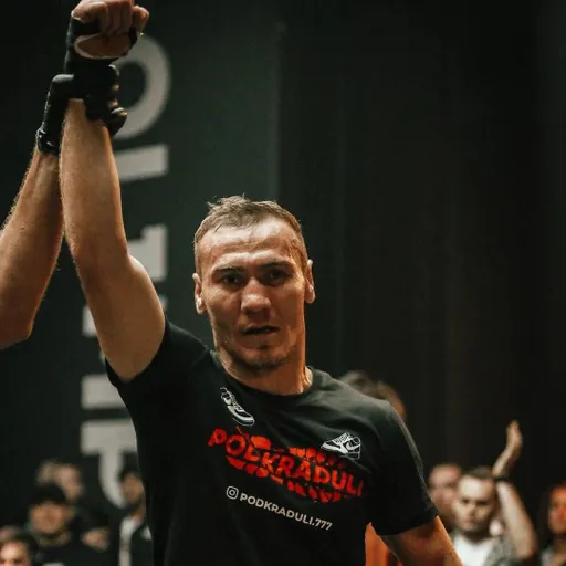 Боец Top Dog Шиша: Калажоков способен объединить три перстня