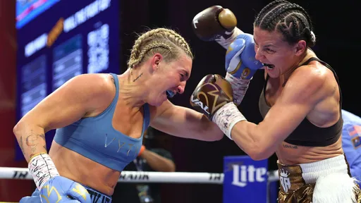 Майер победила Райан в реванше и защитила титул WBO