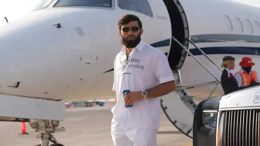 Топового бойца UFC Царукяна выгнали из самолета в США, схватка Армана в лиге RAF под угрозой?