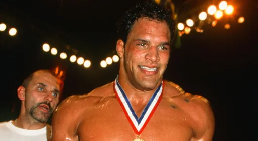 Звезда UFC и Pride и зависимый человек: реальная история «Крушащей машины» Марка Керра