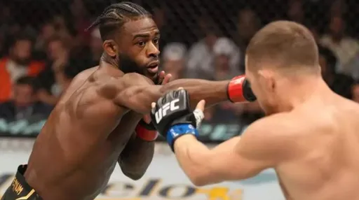 Стерлинг опроверг информацию о поединке с Диллашоу на UFC 279