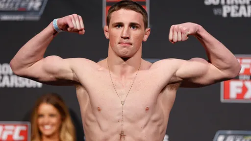 Макгрегор призвал UFC подписать победителея сезона-2022 PFL Лофнейна