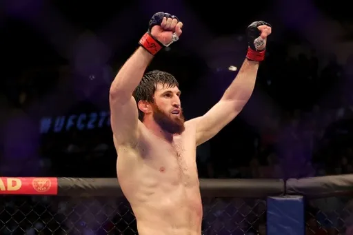Анкалаев не исключил, что его соперник на UFC 294 может смениться