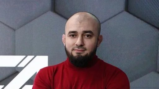 Бадаев: Умар Нурмагомедов без проблем пройдет Кори Сэндхагена