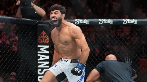Тренер Гейджи: Царукян больше всех заслуживает бой за титул UFC