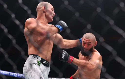 Стрикленд сделал заявление после победы над Чимаевым в бою за пояс UFC
