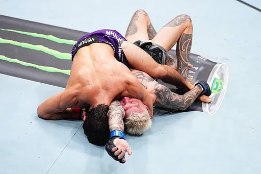 Обновленные рейтинги UFC: Царукян занял 13 место списке P4P